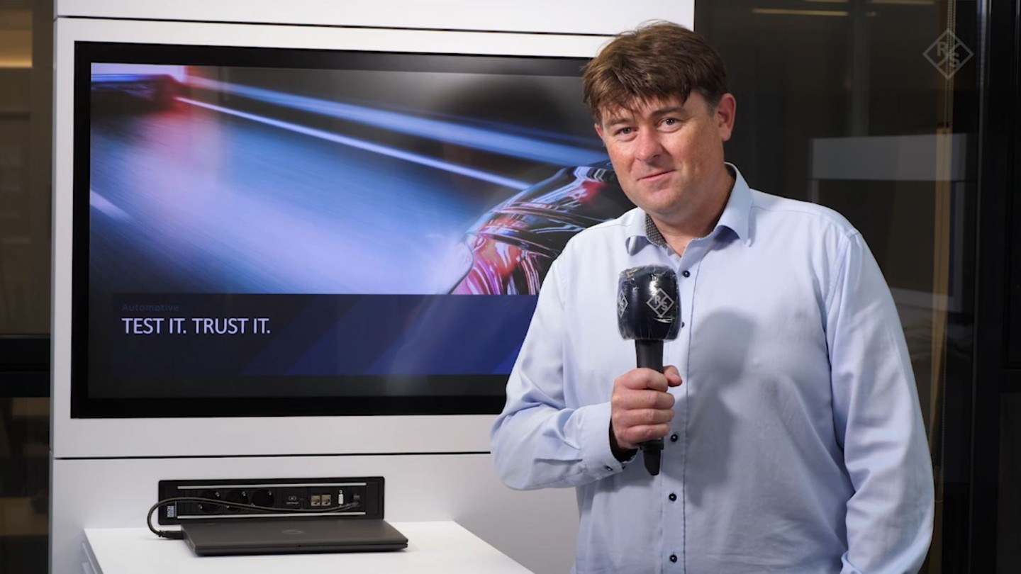 demonstration of c-v2x pc5 test cases helping to improve road safety